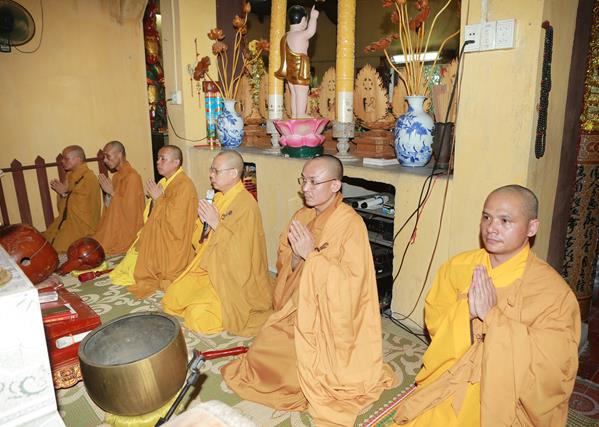 Thái Nguyên: Chư hành giả làm lễ tác pháp an cư PL 2560- DL 2016