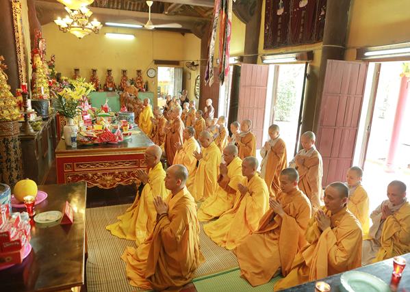 Thái Nguyên: Chư hành giả làm lễ tác pháp an cư PL 2560- DL 2016