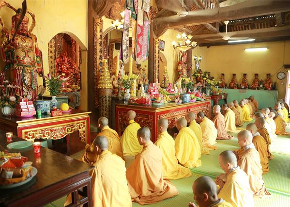 Thái Nguyên: Chư hành giả làm lễ tác pháp an cư PL 2560- DL 2016