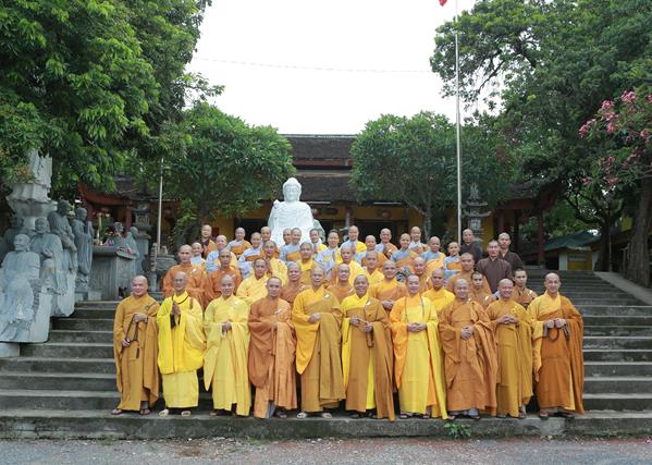 Thái Nguyên: Chư hành giả làm lễ tác pháp an cư PL 2560- DL 2016