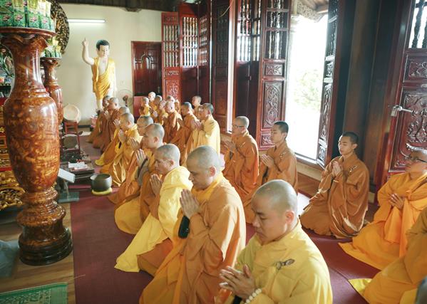 Thái Nguyên: Chư hành giả làm lễ tác pháp an cư PL 2560- DL 2016