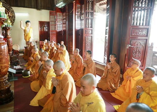 Thái Nguyên: Chư hành giả làm lễ tác pháp an cư PL 2560- DL 2016