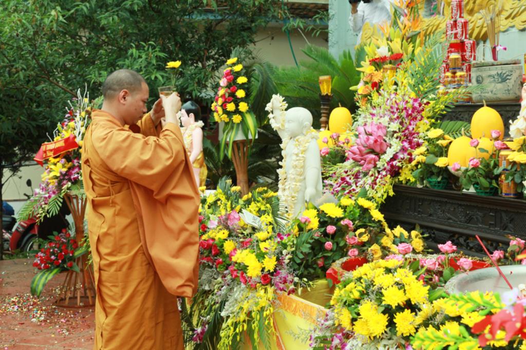 Tuyên Quang: Chùa Hang Long Trọng Tổ Chức Lễ Phật Đản