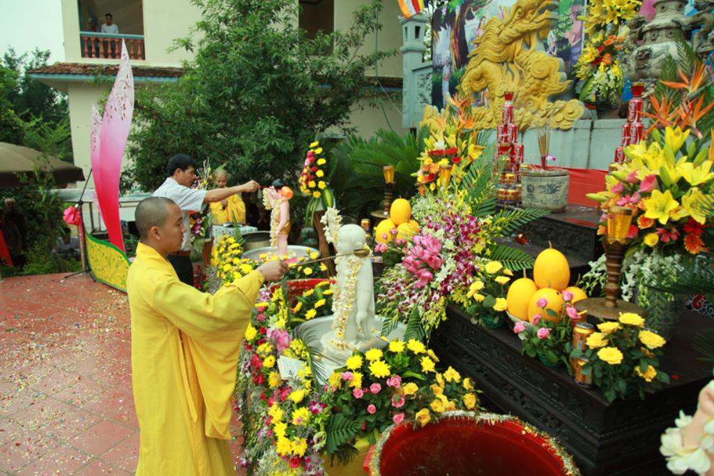 Tuyên Quang: Chùa Hang Long Trọng Tổ Chức Lễ Phật Đản