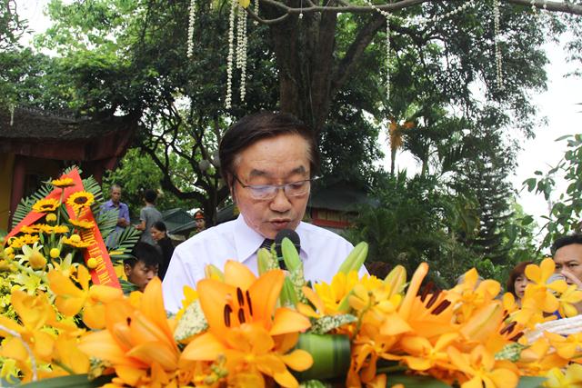 Thái Nguyên:Hàng ngàn người tham dự Đại lễ tắm Phật và diễu hành xe hoa