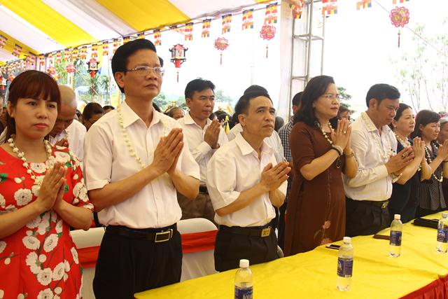 Thái Nguyên:Hàng ngàn người tham dự Đại lễ tắm Phật và diễu hành xe hoa