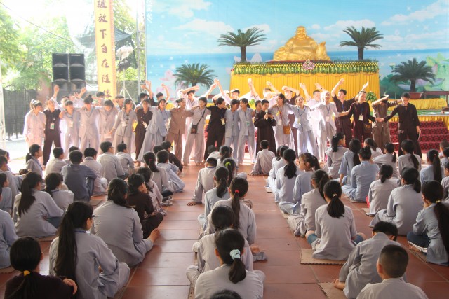Thái Bình: Bế mạc khóa tu sen hồng chùa Từ Xuyên
