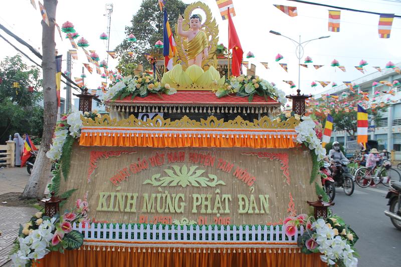 PG Đồng Tháp: Tổng Hợp 20 Xe Hoa Diễu Hành Kính Mừng Phật Đản PL.2560 vào đêm 14/4 Âl