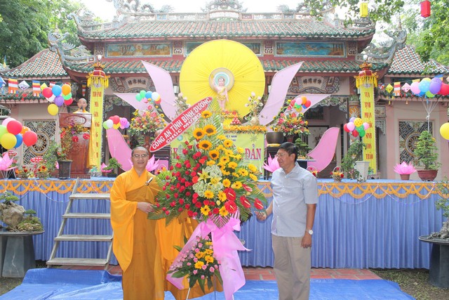 Bình Dương: BTSPG Huyện Bàu Bàng Chào mừng Đại lễ Phật đản 2560 - DL: 2016