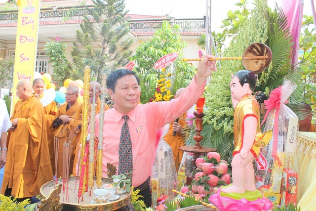 BTSPG Thị xã Dĩ An Chào mừng Đại lễ Phật đản 2560 - DL: 2016