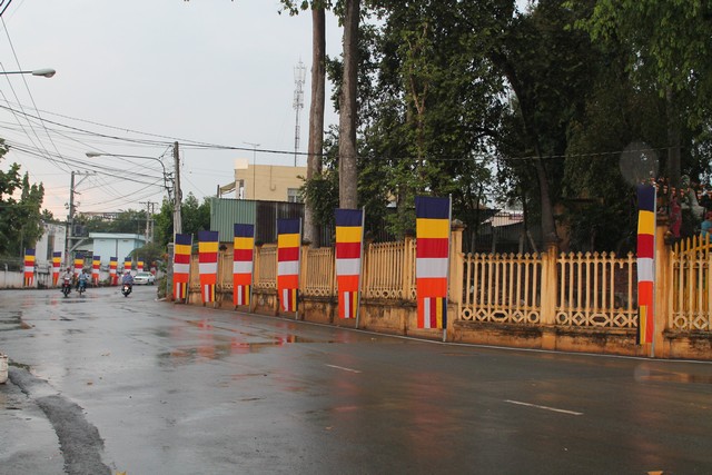 Bình Dương: Trước giờ chào mừng Đại Lễ Phật Đản 2560