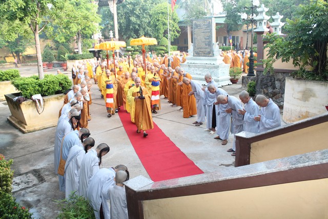Bình Dương: Hòa thượng Thích Thiện Nhơn thuyết giảng tại trường hạ chùa Hội Khánh