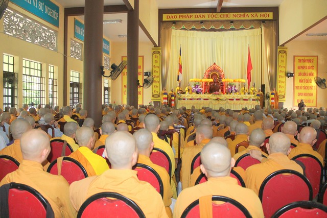 Bình Dương: Hòa thượng Thích Thiện Nhơn thuyết giảng tại trường hạ chùa Hội Khánh