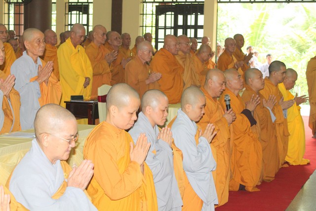 Bình Dương: Hòa thượng Thích Thiện Nhơn thuyết giảng tại trường hạ chùa Hội Khánh