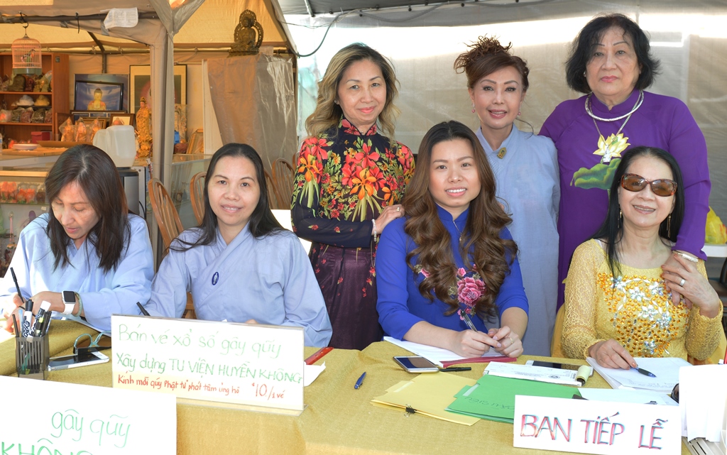 Hoa Kỳ: Đại Lễ Phật Đản PL. 2560 tại Tu Viện Huyền Không ở San Jose