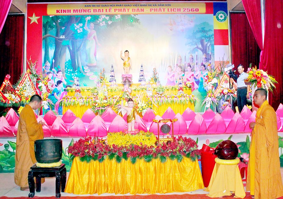 Sầm Sơn: Ban Trị sự GHPGVN Thị xã Sầm Sơn tổ chức Đại Lễ Phật Đản PL.2560 - DL.2016