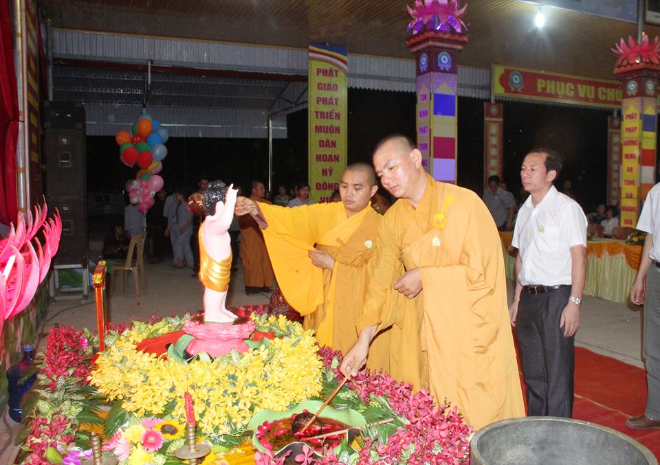 Sầm Sơn: Ban Trị sự GHPGVN Thị xã Sầm Sơn tổ chức Đại Lễ Phật Đản PL.2560 - DL.2016