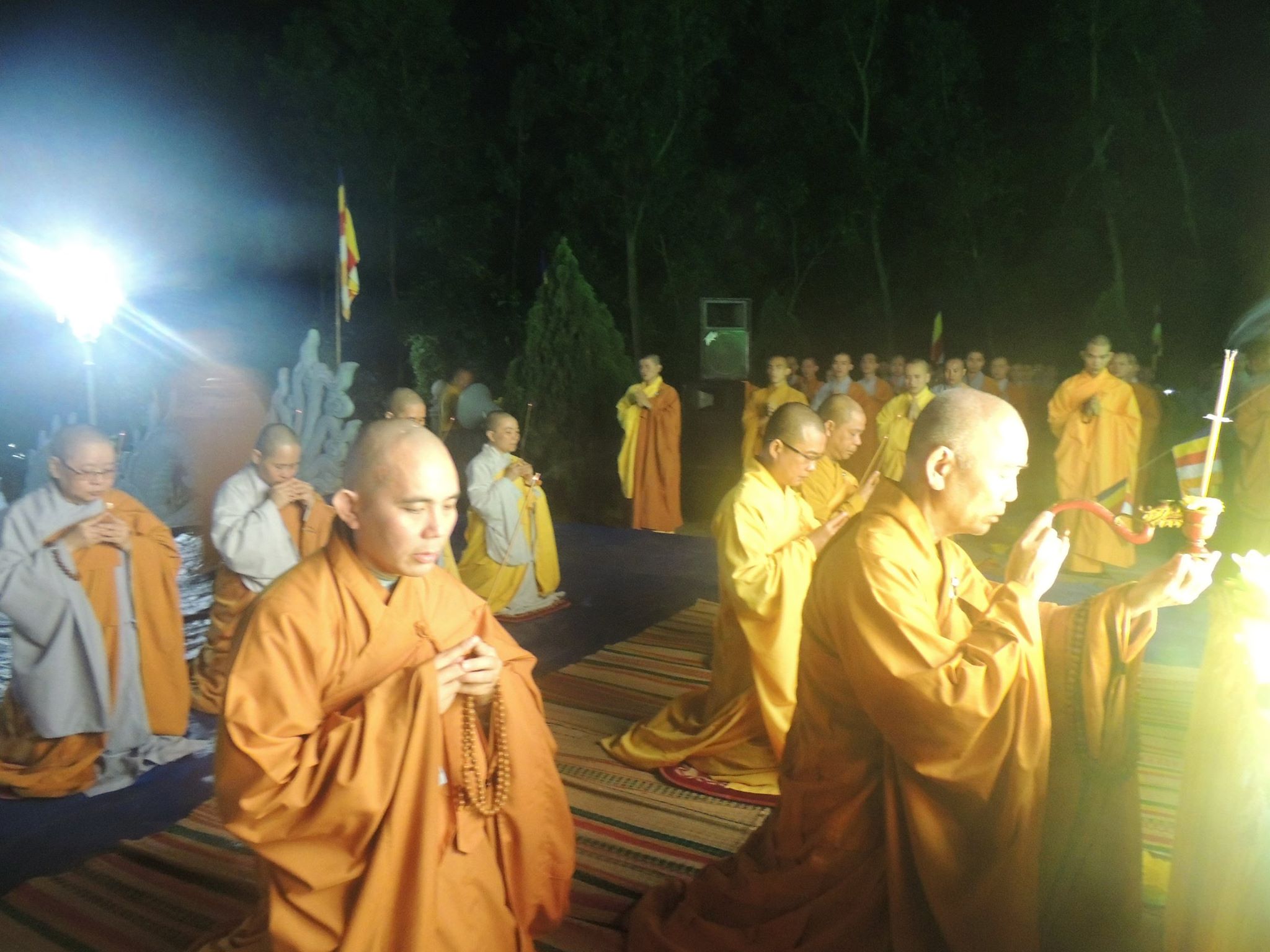 Cung tiễn Ân Sư