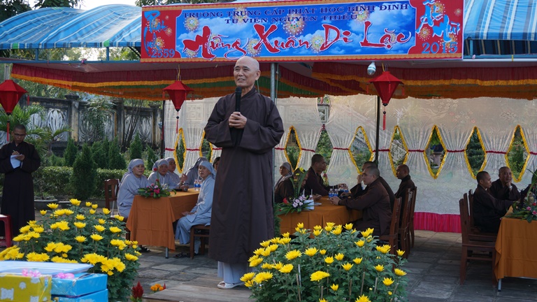 Cung tiễn Ân Sư