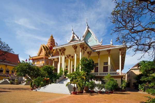 Campuchia: Ngôi Cổ tự Wat Ounalom, quần thể kiến trúc độc đáo