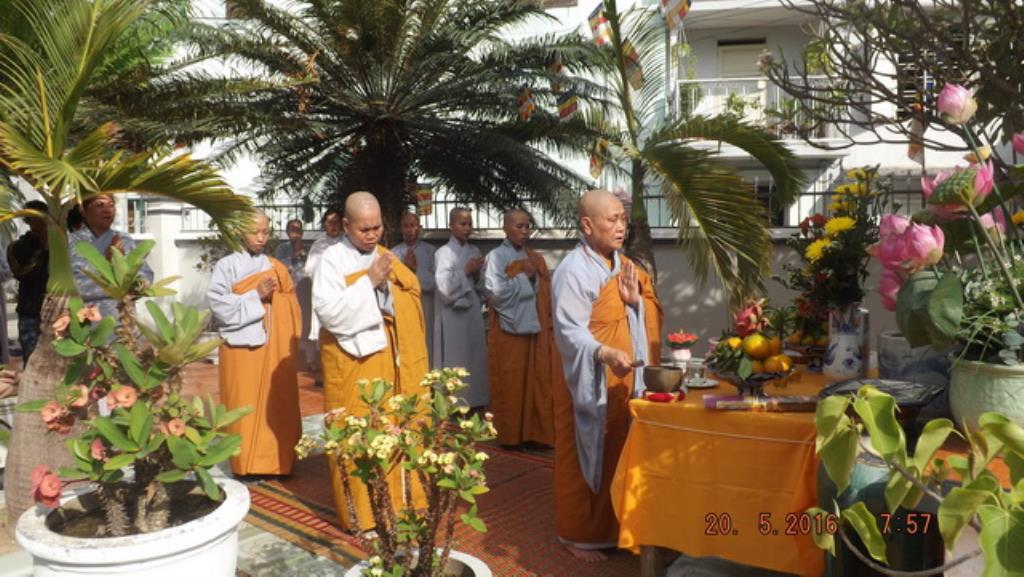 Thị xã Ninh Hòa trang nghiêm tổ chức Đại lễ Phật đản PL.2560