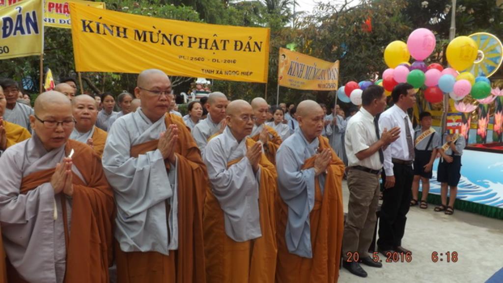 Thị xã Ninh Hòa trang nghiêm tổ chức Đại lễ Phật đản PL.2560