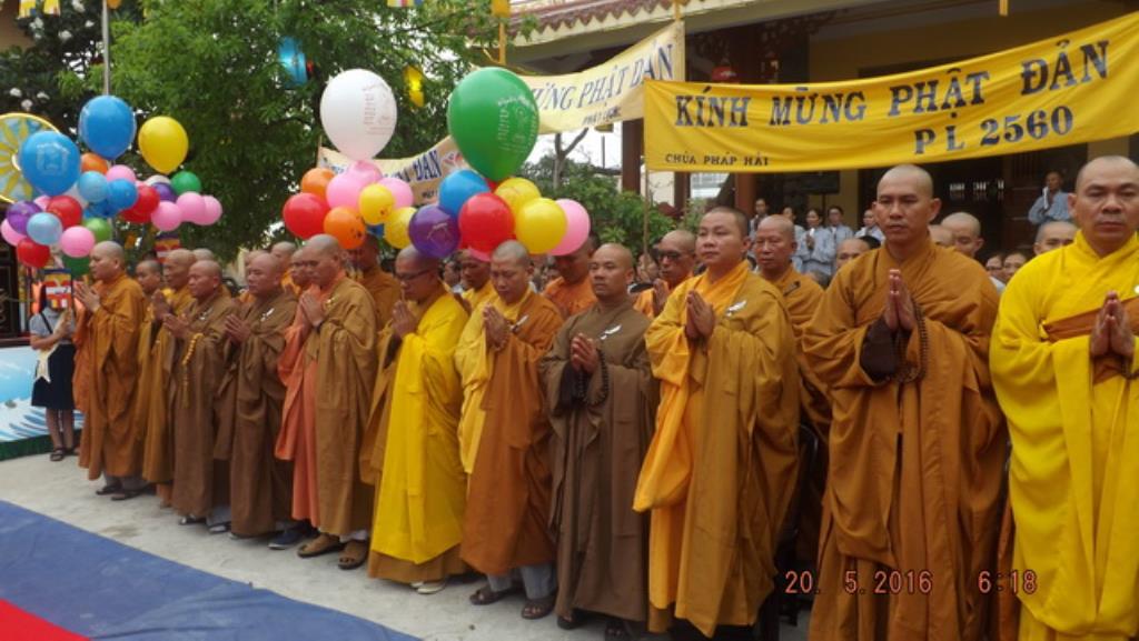Thị xã Ninh Hòa trang nghiêm tổ chức Đại lễ Phật đản PL.2560