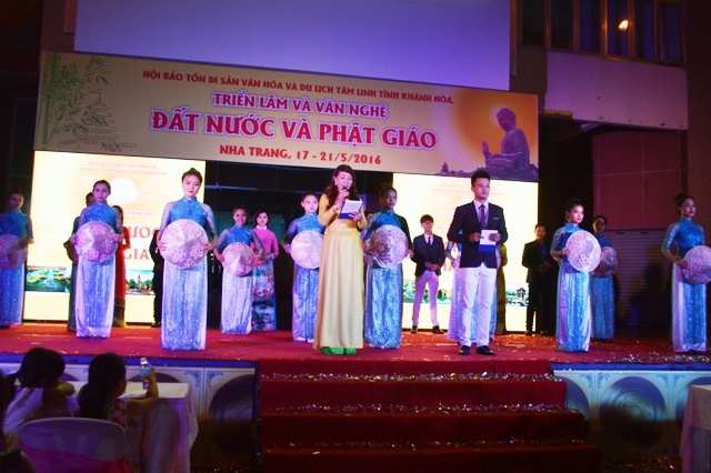Khánh Hòa: Triển lãm, Văn nghệ Kính mừng Đại lễ Phật đản