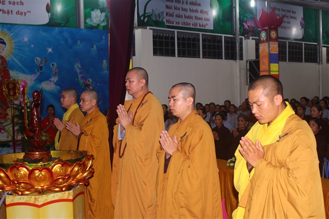 Chùm ảnh: Trang nghiêm tắm Phật tại chùa Thanh Hà