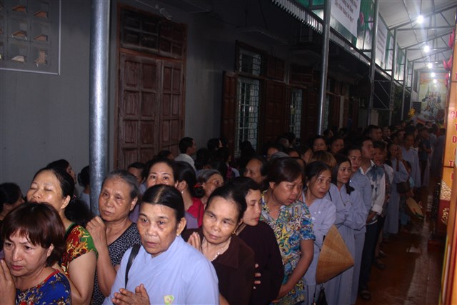 Chùm ảnh: Trang nghiêm tắm Phật tại chùa Thanh Hà