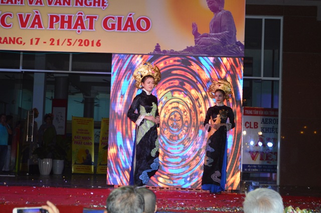 Khánh Hòa: Triển lãm, Văn nghệ Kính mừng Đại lễ Phật đản