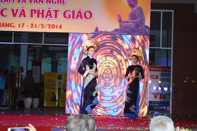 Khánh Hòa: Triển lãm, Văn nghệ Kính mừng Đại lễ Phật đản