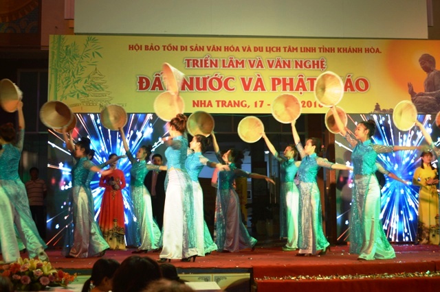 Khánh Hòa: Triển lãm, Văn nghệ Kính mừng Đại lễ Phật đản