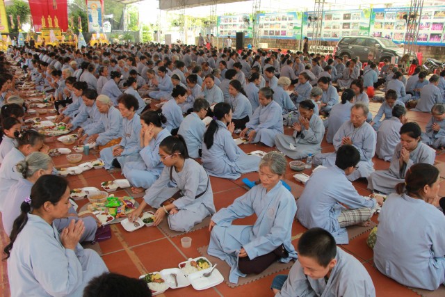 Thái Bình: Đại lễ Vu Lan tại chùa Từ Xuyên