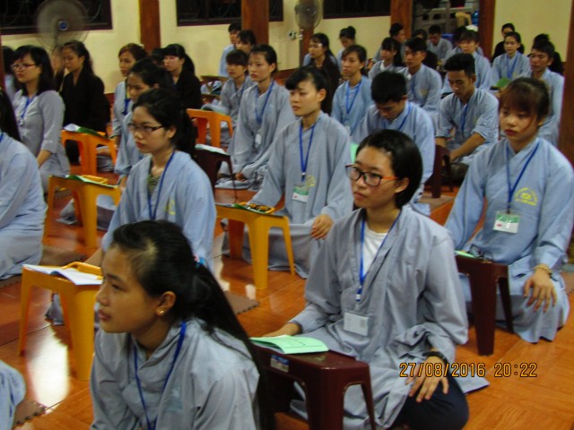 Thái Bình: Gần 200 bạn trẻ về chùa Từ Xuyên dự khóa tu