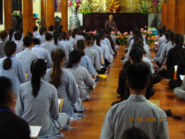 Thái Bình: Gần 200 bạn trẻ về chùa Từ Xuyên dự khóa tu