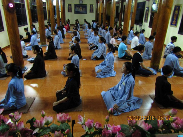 Thái Bình: Gần 200 bạn trẻ về chùa Từ Xuyên dự khóa tu