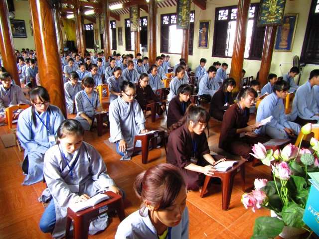 Thái Bình: Gần 200 bạn trẻ về chùa Từ Xuyên dự khóa tu