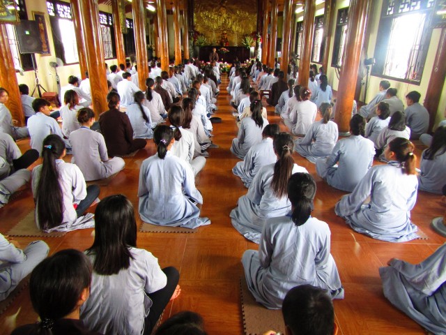 Thái Bình: Gần 200 bạn trẻ về chùa Từ Xuyên dự khóa tu