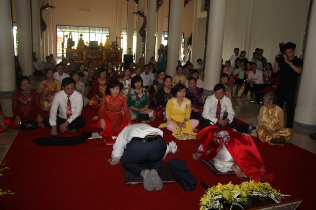 Thái Bình: Hai đôi bạn trẻ làm lễ hằng thuận