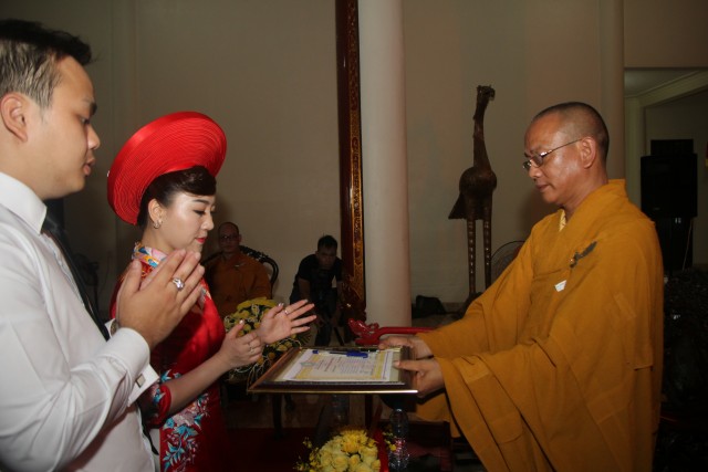 Thái Bình: Hai đôi bạn trẻ làm lễ hằng thuận