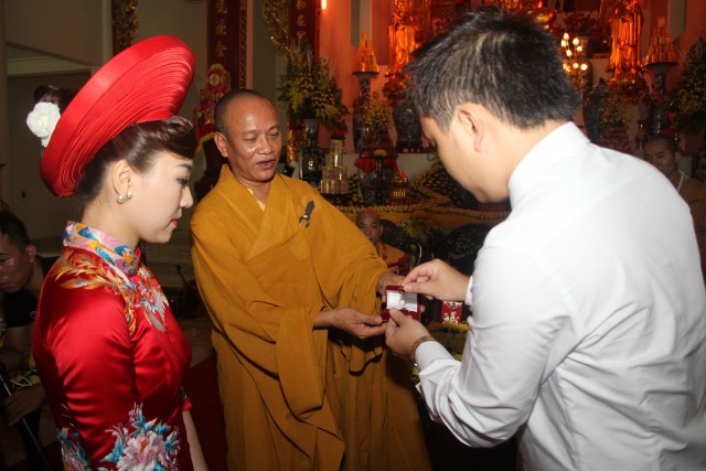 Thái Bình: Hai đôi bạn trẻ làm lễ hằng thuận