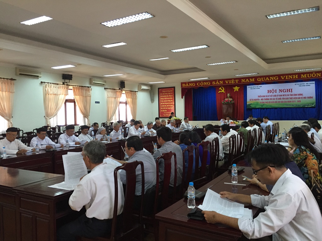 Bình Dương: Các tổ chức tôn giáo ký kết chương trình phối hợp bảo vệ môi trường