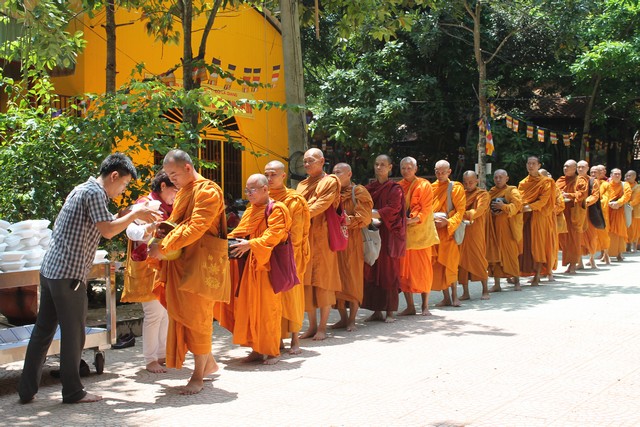 Đồng Nai: Phóng sự ảnh Những ngày nhập hạ đầu tiên tại trường hạ Phật giáo Nam tông Kinh