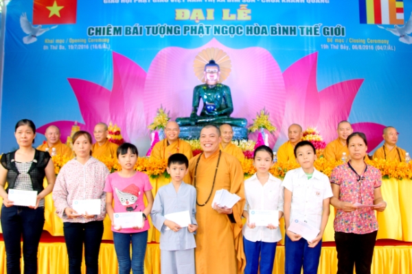 Thanh Hóa: Khai mạc triển lãm, chiêm bái Tôn tượng Phật ngọc hòa bình thế giới tại Chùa Khánh Quang.