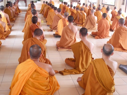 An Cư: Mùa nạp năng lượng nhiều phước đức