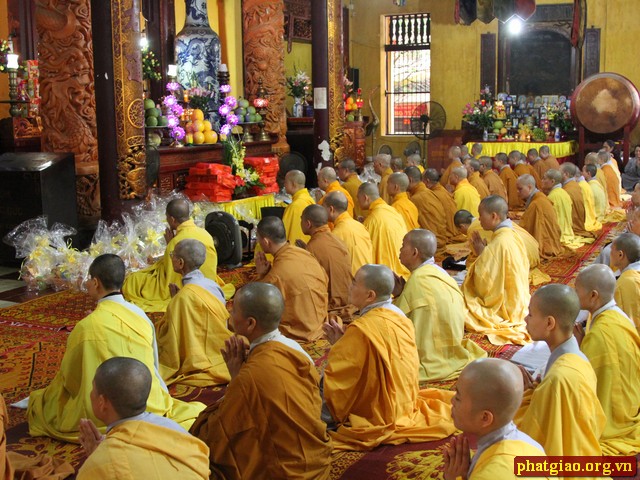 An Cư: Mùa nạp năng lượng nhiều phước đức