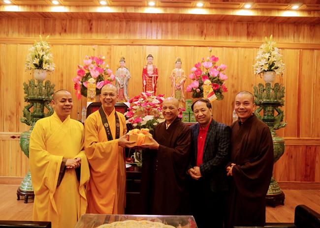 Thái Nguyên : Pháp hội niệm Phật cầu nguyện quốc thái dân an.