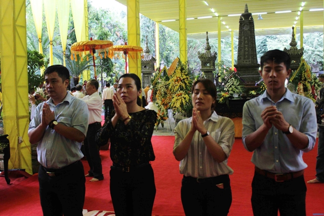 Các đoàn viếng HT. Thích Thiện Bình