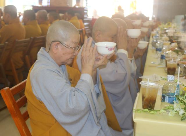 Bình Dương: Lễ Tiểu tường và nhập bảo tháp Cố Hòa thượng Thích Nhất Chí